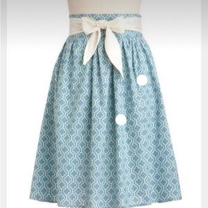 HEARTBREAKER. Teal/White Skirt with band. Size Sml. 90s Style.
